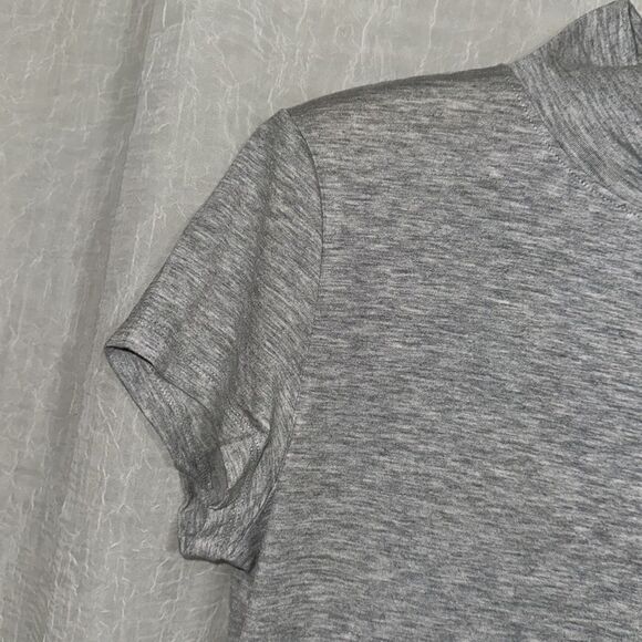 AE M-L Heather Gray Cropped Soft & Sexy Mock Neck Short Sleeve T-Shirt - Picture 8 of 10